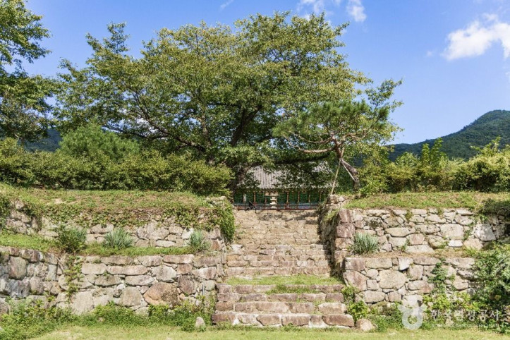 신안사(금산) 여행 추천 - 메고지고