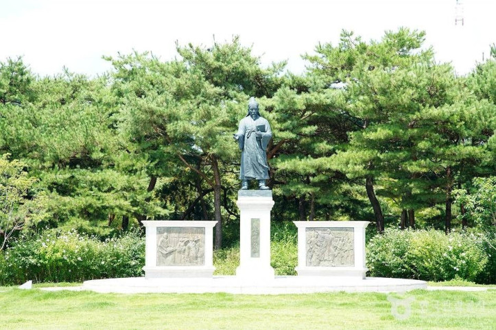 윤희순의사 동상 여행 추천 - 메고지고