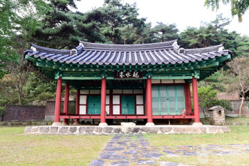 장성 상무평화공원 여행 추천 - 메고지고