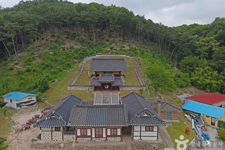 예산향교 여행 추천 - 메고지고