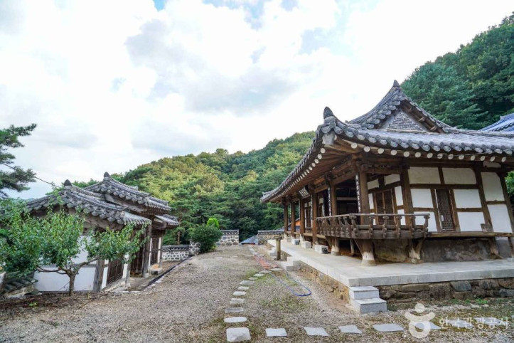 신계서원(산청) 여행 추천 - 메고지고