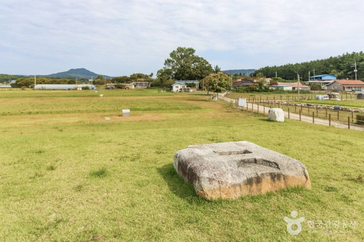 익산제석사지 여행 추천 - 메고지고