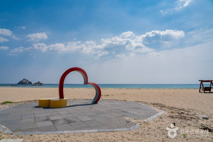 자작도해변 여행 추천 - 메고지고