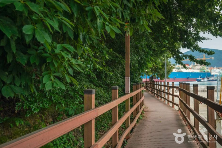 옥포항 여행 추천 - 메고지고