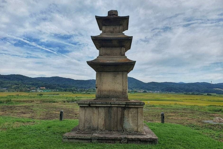 경주 낭산 일원 여행 추천 - 메고지고