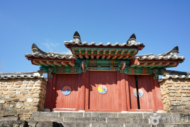 삼가향교 여행 추천 - 메고지고
