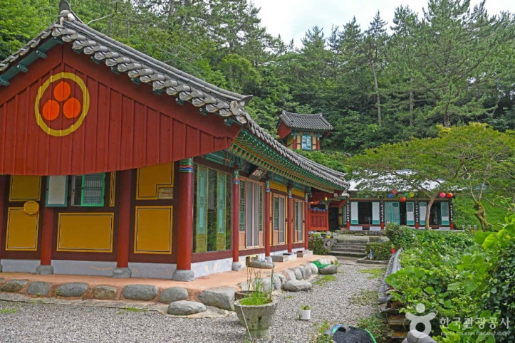 봉래사 여행 추천 - 메고지고