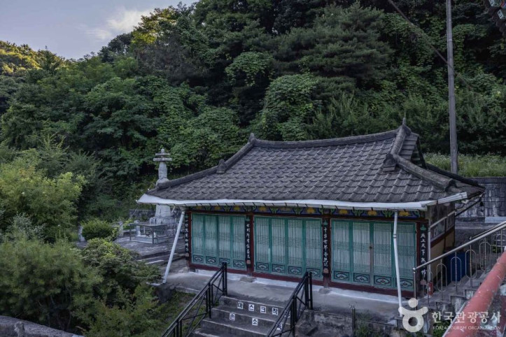 청룡사(청주) 여행 추천 - 메고지고