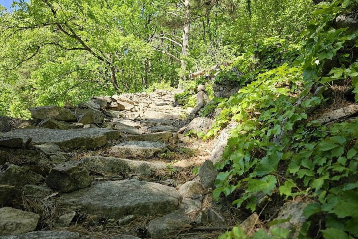 쉰움산 여행 추천 - 메고지고