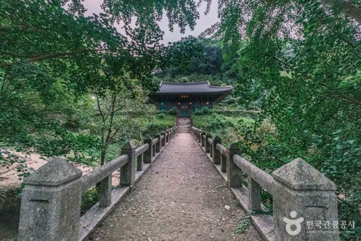 광덕사(천안) 여행 추천 - 메고지고
