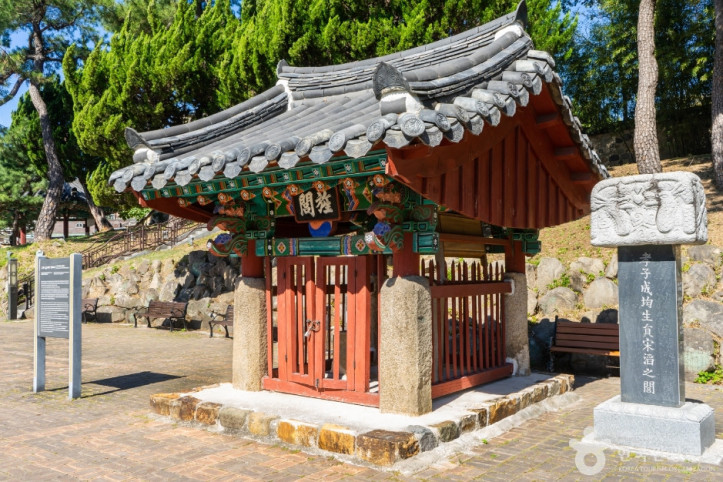 효자 송도선생 정려비 여행 추천 - 메고지고