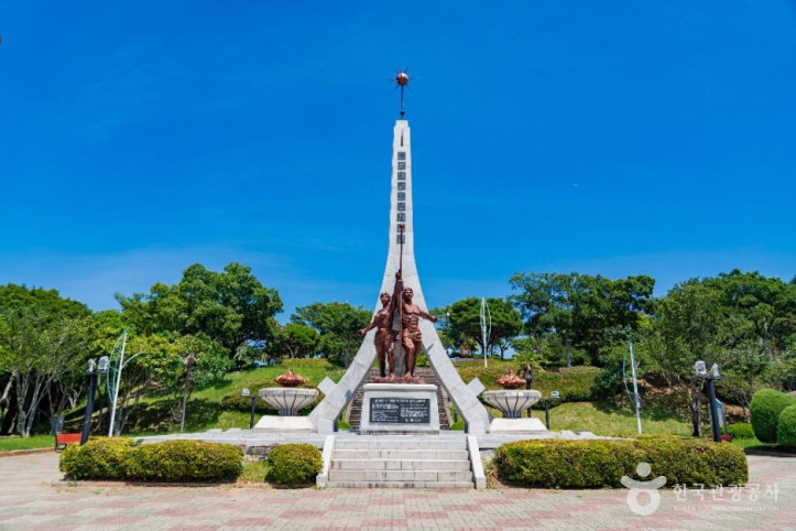 돌산도 여행 추천 - 메고지고