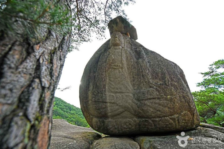 영월 무릉리 마애여래좌상 여행 추천 - 메고지고