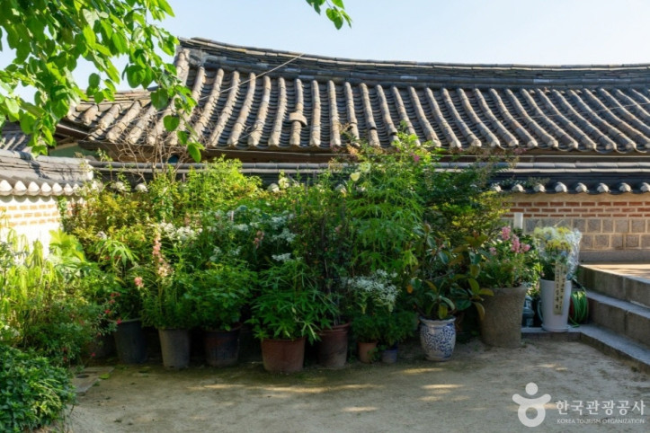 북촌 한옥청 여행 추천 - 메고지고
