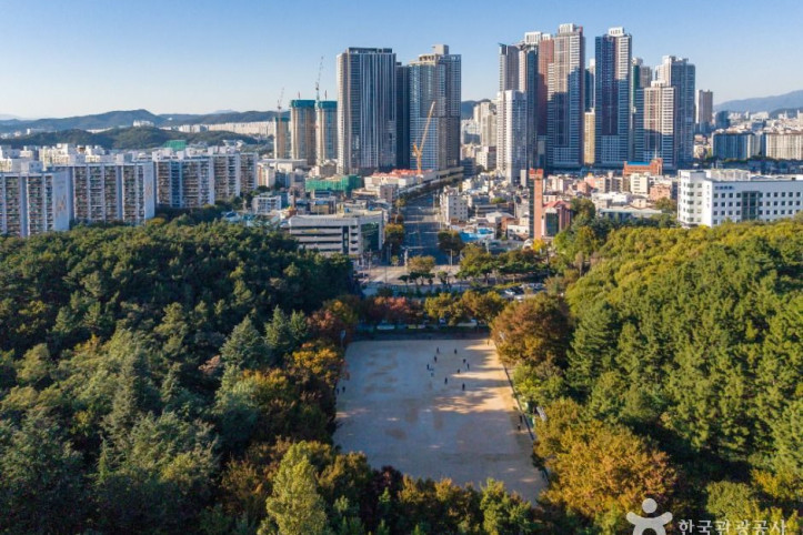 학산공원 여행 추천 - 메고지고
