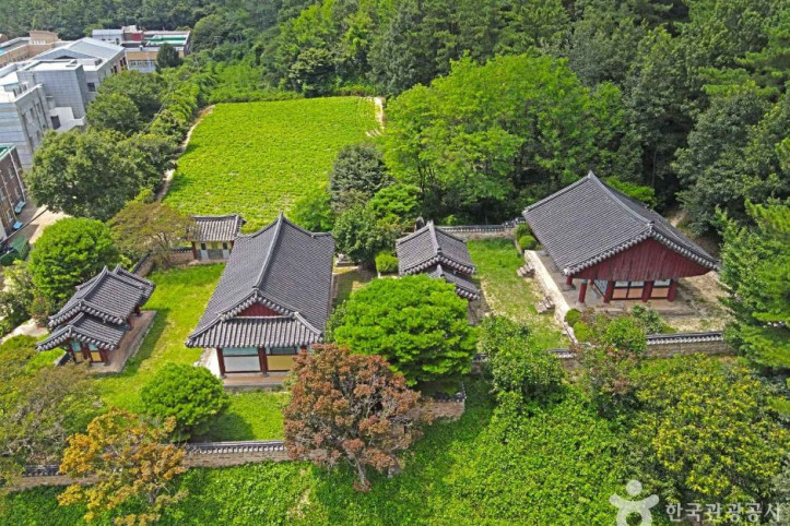 화산서원(익산) 여행 추천 - 메고지고