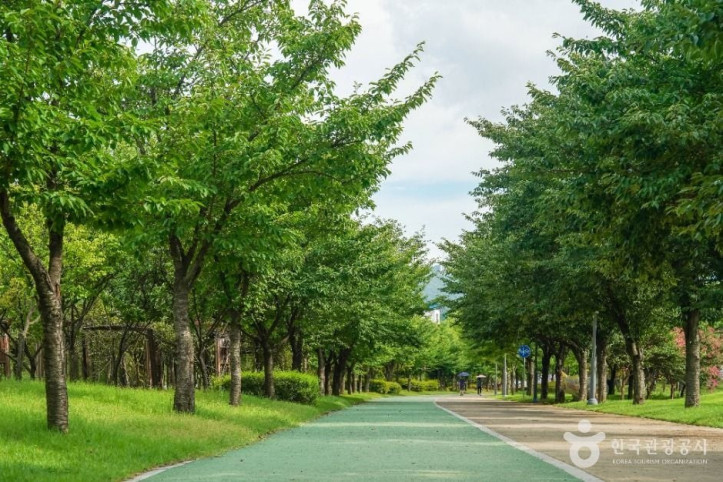남매지 여행 추천 - 메고지고