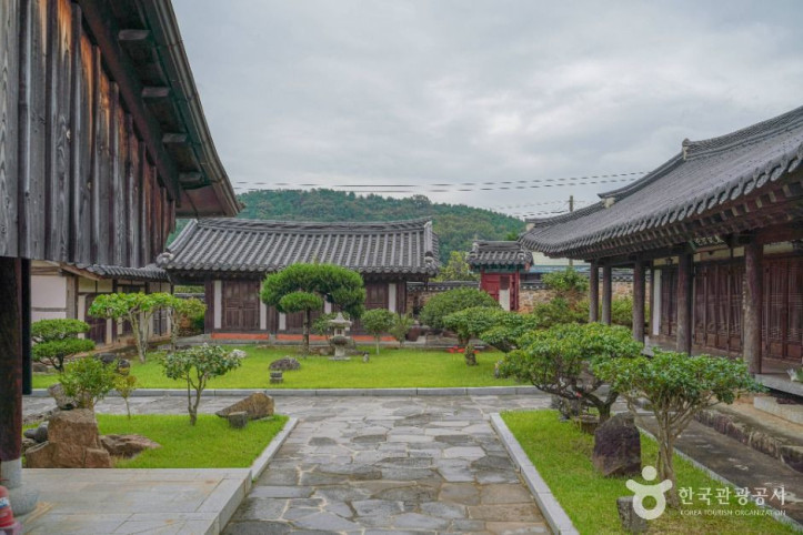 구고사 및 김완장군부조묘 여행 추천 - 메고지고