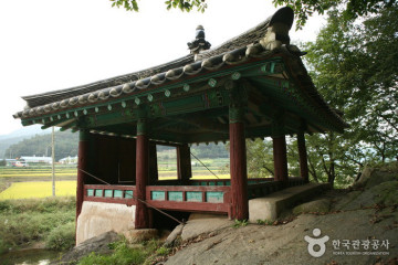 박문수묘 여행 추천 - 메고지고