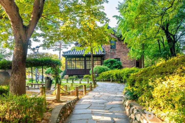 선교사스윗즈주택 여행 추천 - 메고지고