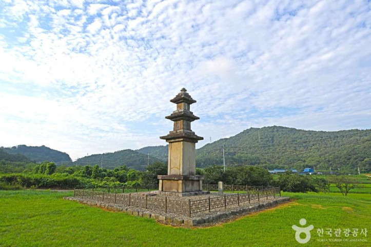 정읍 은선리 삼층석탑 여행 추천 - 메고지고