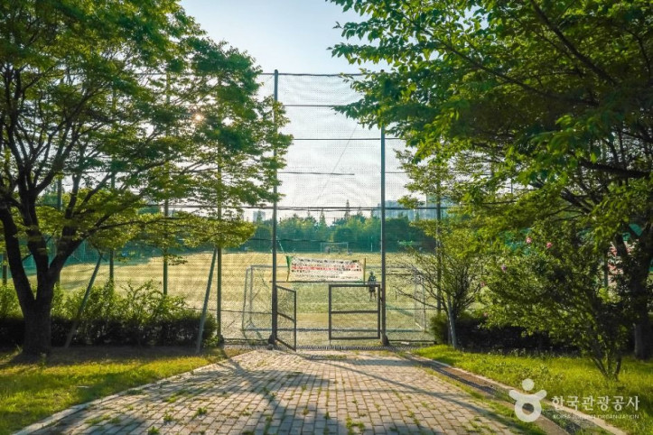 남산녹지공원 여행 추천 - 메고지고