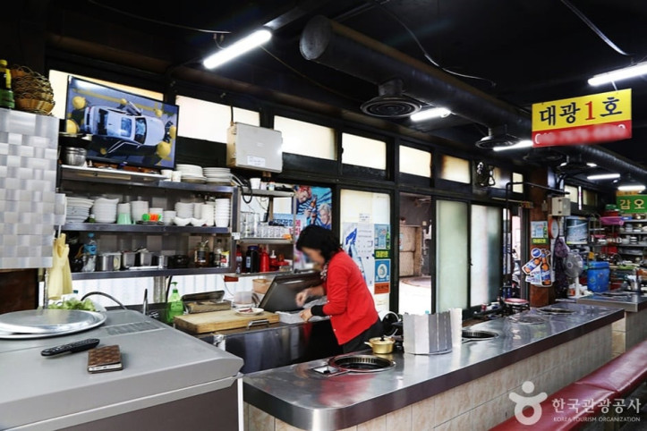 부산 자갈치 양곱창 골목 여행 추천 - 메고지고