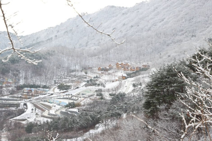 자굴산 여행 추천 - 메고지고
