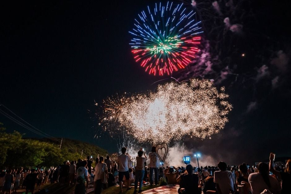 평택호 물빛축제 여행 정보 - 메고지고