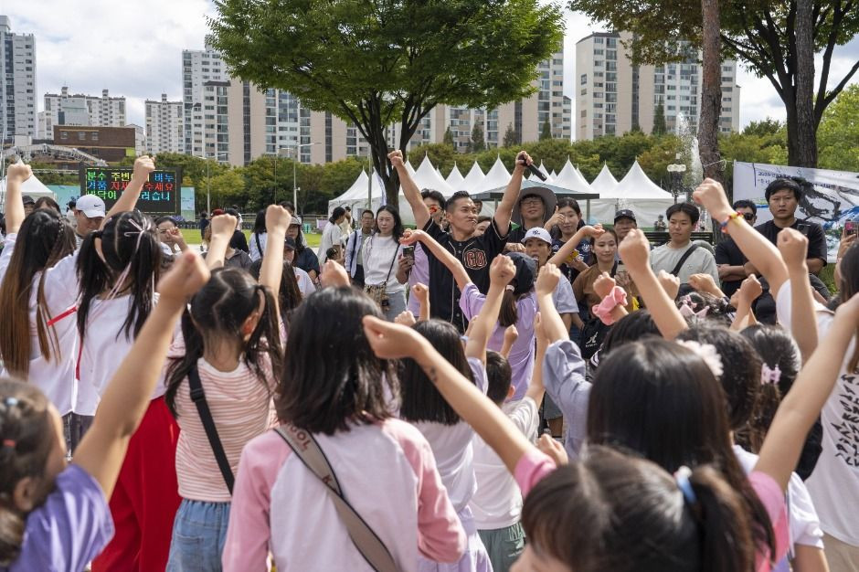안양춤축제 여행 정보 - 메고지고