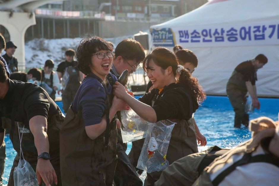 홍천강 꽁꽁축제 여행 정보 - 메고지고