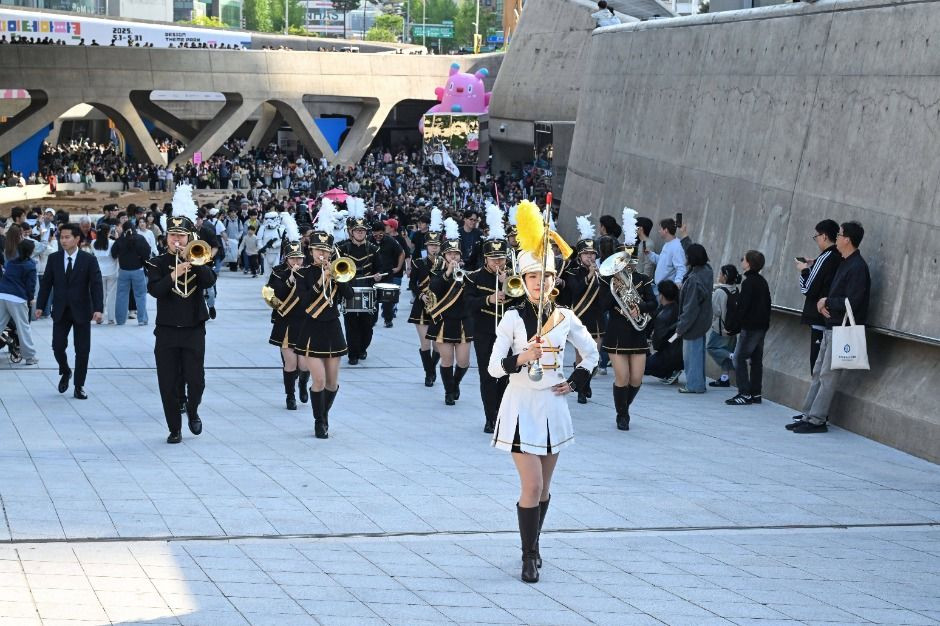 DDP 봄축제 : 디자인 테마파크 여행 정보 - 메고지고