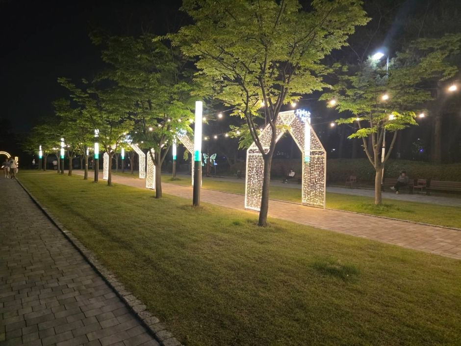 만석거 새빛축제 여행 정보 - 메고지고