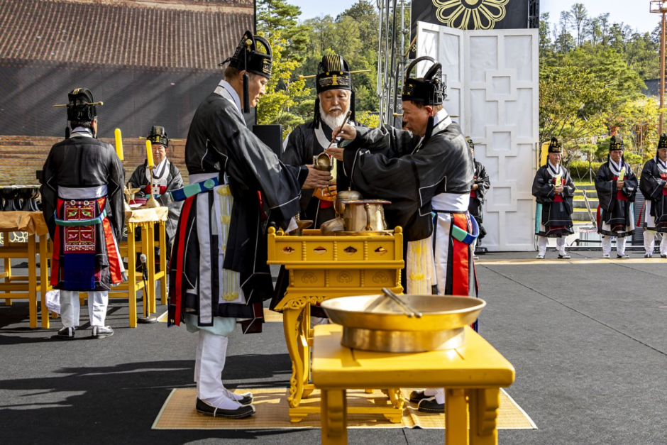 2025 영동세계국악엑스포(2025 Yeongdong World Traditional Music & Arts Expo) 여행 정보 - 메고지고