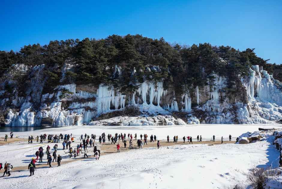 철원 한탄강 얼음트레킹 축제 여행 정보 - 메고지고