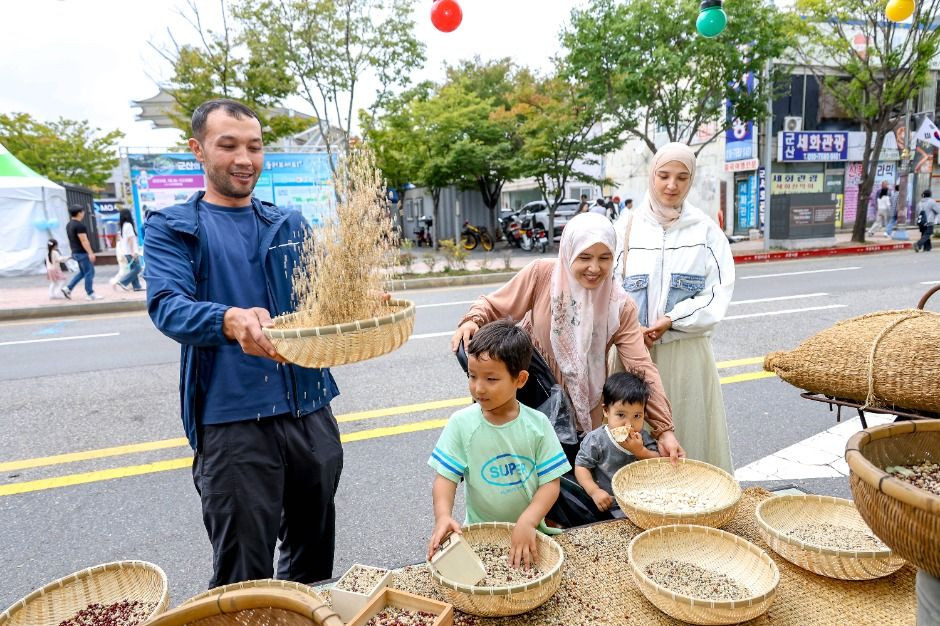 군산시간여행축제 여행 정보 - 메고지고