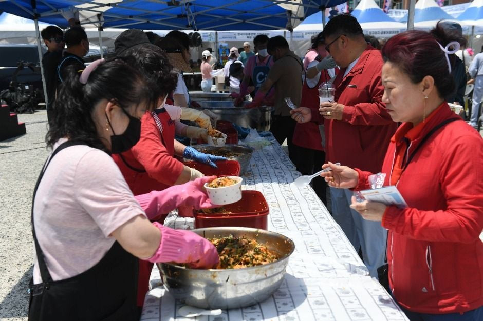 기장붕장어축제in칠암 여행 정보 - 메고지고