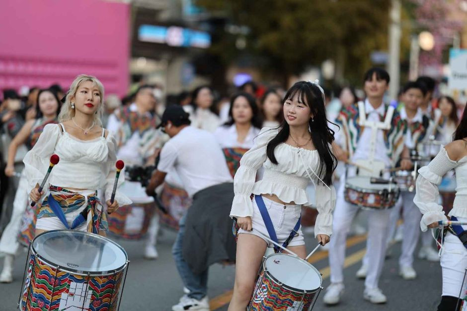 여수동동북축제 여행 정보 - 메고지고