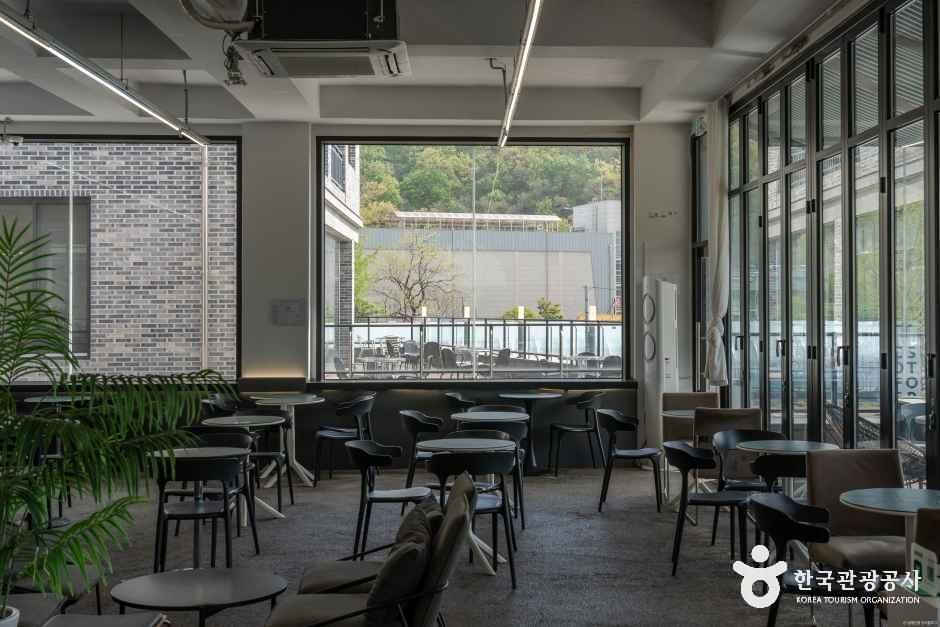 디마인커피로스터즈 여행 추천 - 로드트립