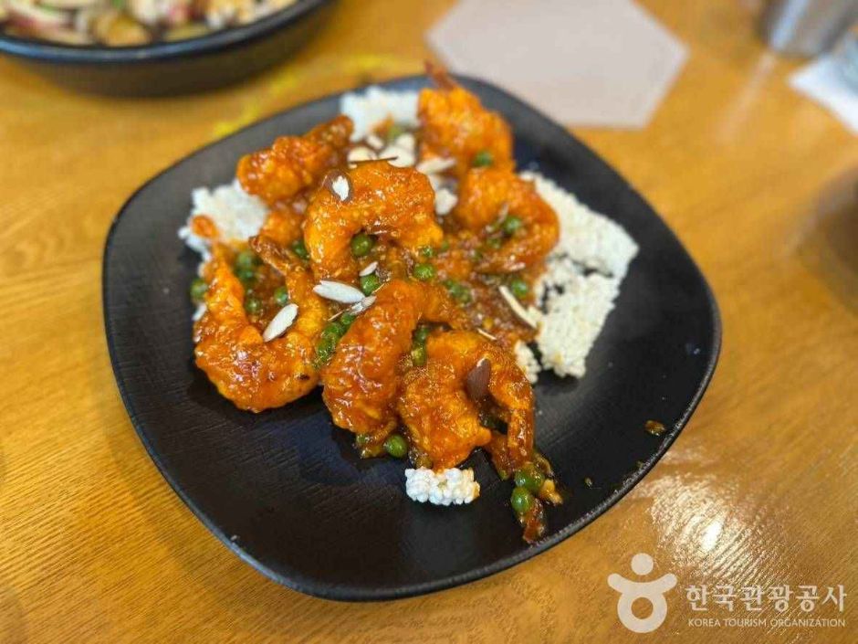 반곡돌위에짜장 여행 추천 - 메고지고 반곡돌위에짜장 여행 추천 - 메고지고