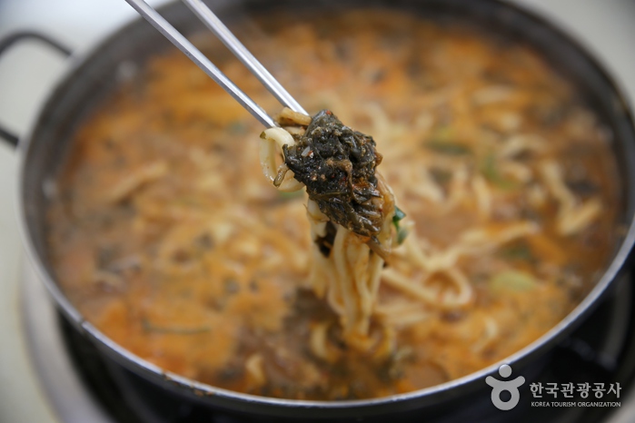 손수해물손칼국수 여행 추천 - 메고지고