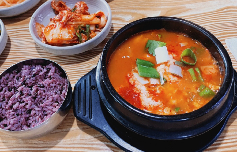 백년옥 여행 추천 - 메고지고