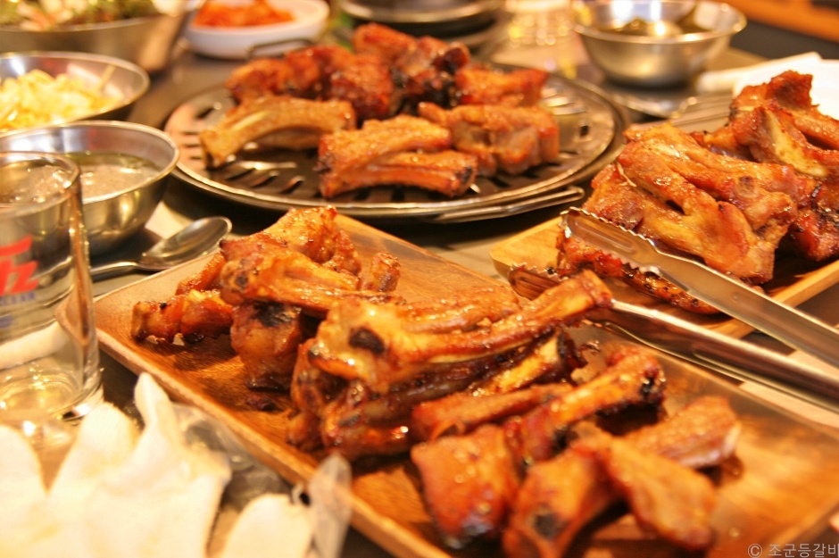 조군등갈비 여행 추천 - 메고지고
