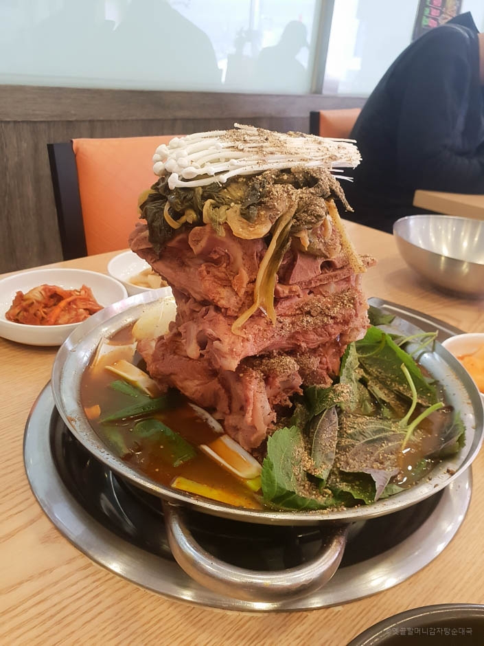 옛골산더미감자탕 일산본점 여행 추천 - 메고지고