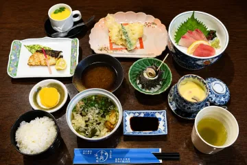 맛집 케이 여행 추천 - 메고지고