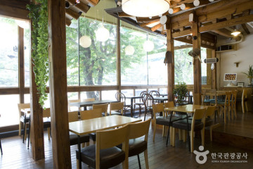 삼청동수제비 여행 추천 - 메고지고