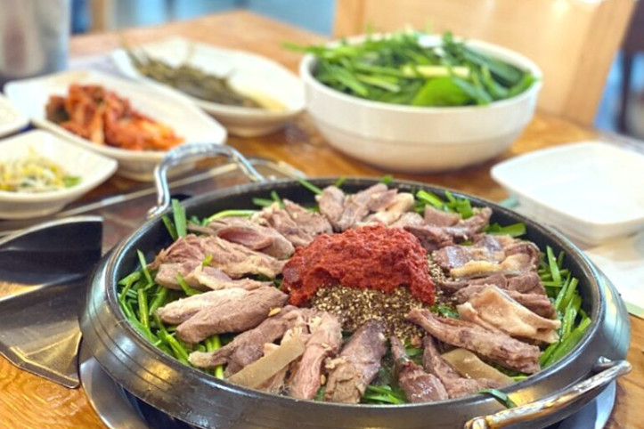 금강산흑염소전문점_4_공공3유형.jpg