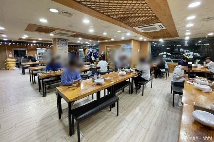 엄가네시골집24시얼큰한뼈해장국_3_공공3유형.jpg