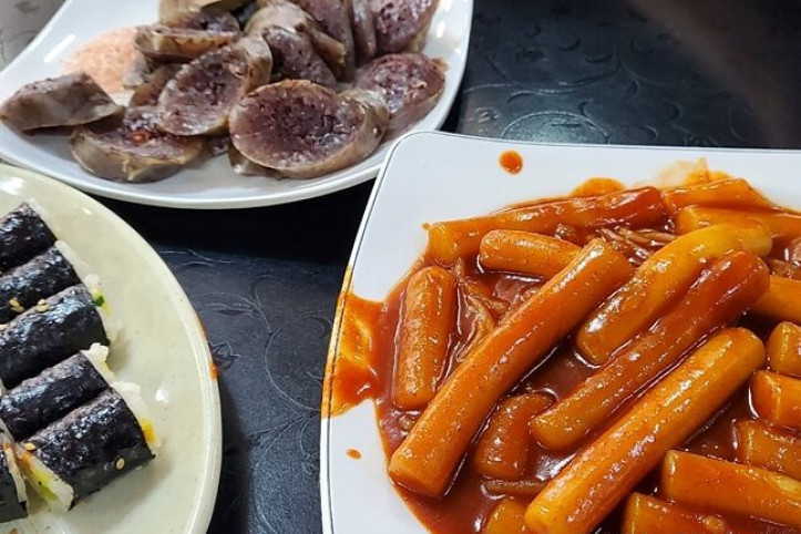 엄마손떡볶이_2_공공3유형.jpg