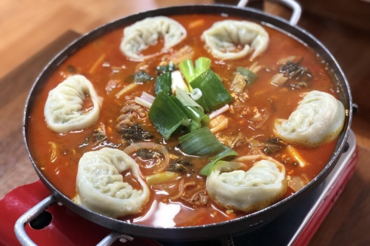 왕언니육칼밥_2_공공3유형.jpg